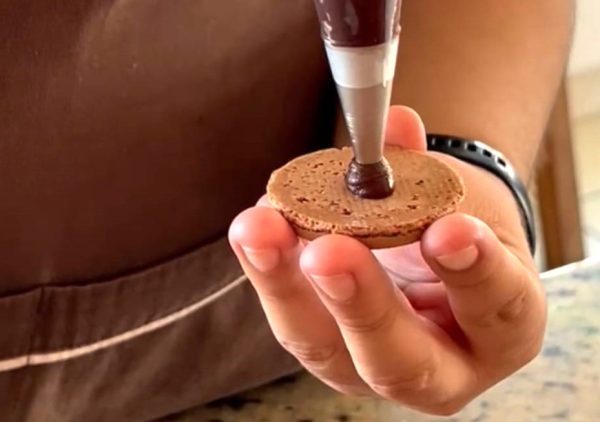 Chocolate Macarons workshop - Image 4